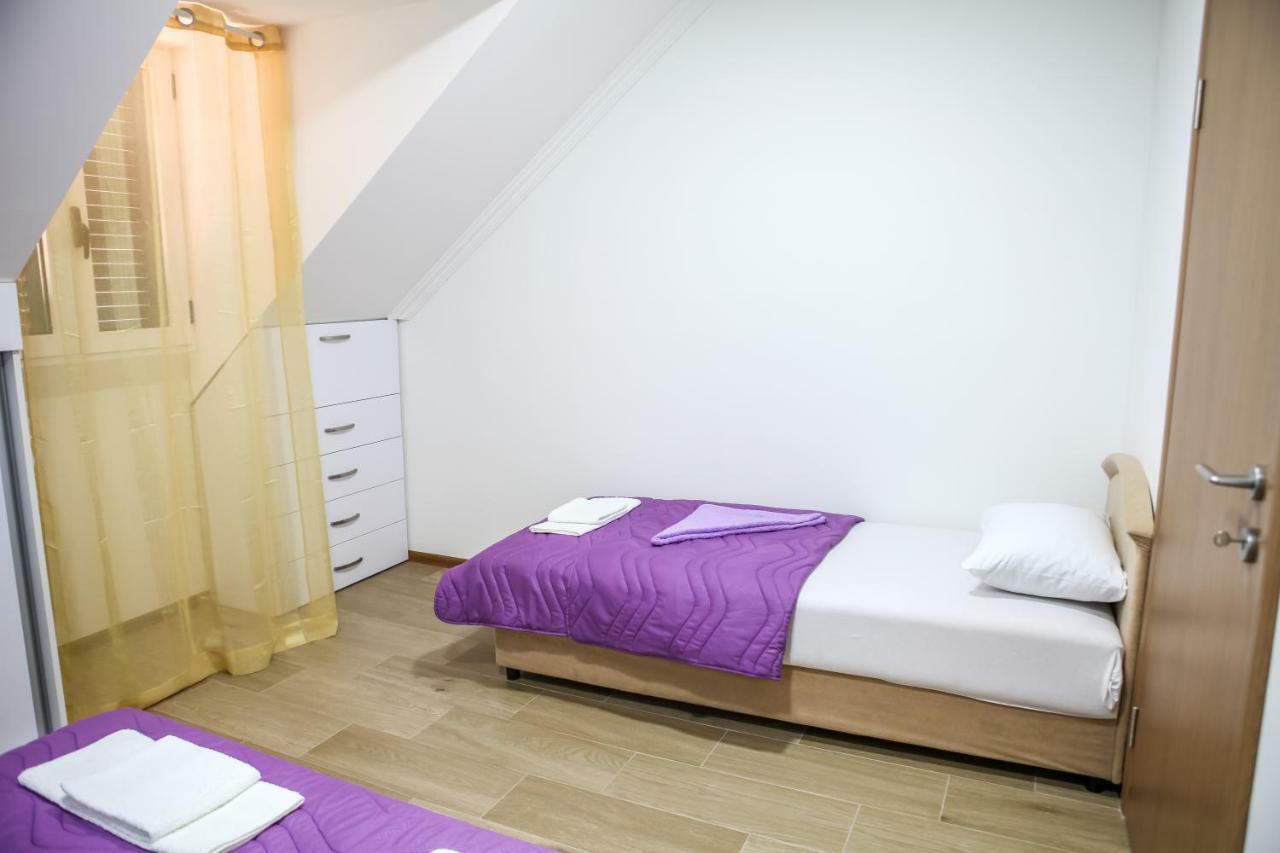 Apartman Kaca Цетине Экстерьер фото